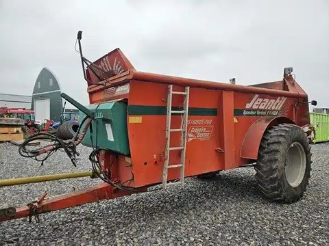 Main image for Used 2005 Jeantil EVR 12-8 Manure Spreader