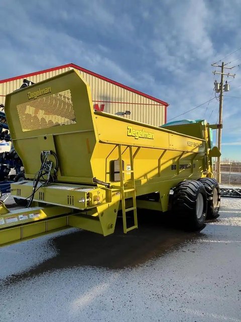Main image for New Degelman M-20 Spreader - Broadcast