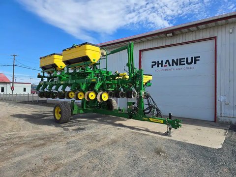 Main image for Used 2023 John Deere 1745 Planter