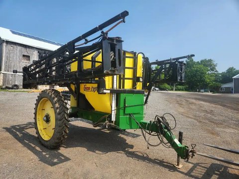 Main image for Used Demco 1250 Sprayer - Pull Type
