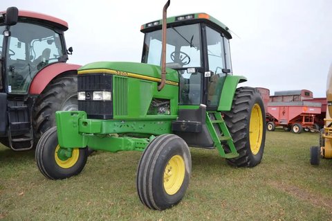 Main image for Used 1994 John Deere 7200 Tractor