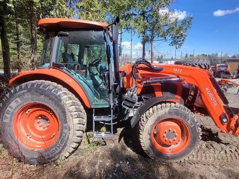 Main image for Used 2023 Kubota M5-111 Tractor Loader