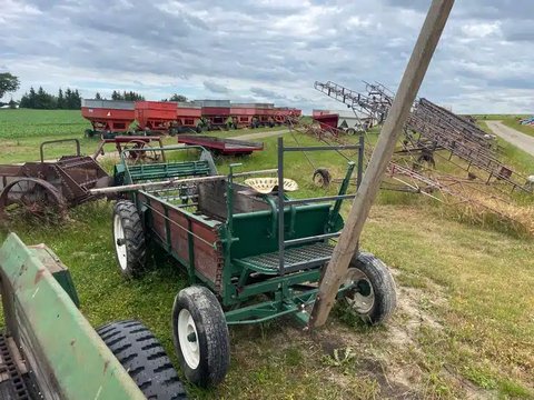 Main image for Used New Idea Ground Drive Manure Spreader