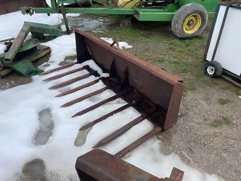 Main image for Used Frey Manure Bucket Miscellaneous