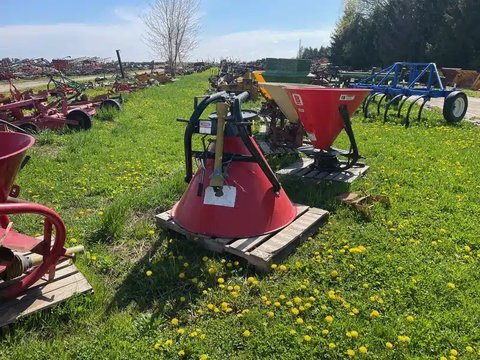 Main image for Used Walco 3PTH Spreader - Fertilizer
