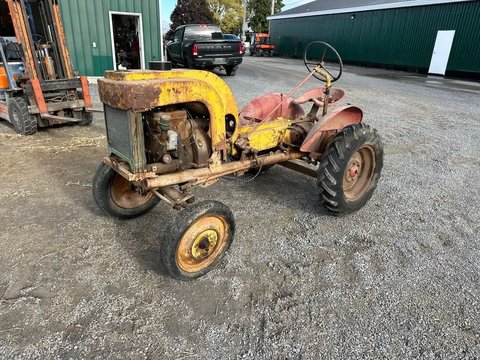 Main image for Used 1946 John Deere STYLED LI Tractor