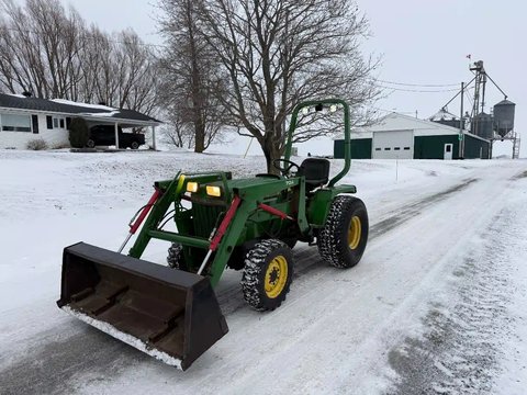 Main image for Used 2000 John Deere 955 Tractor