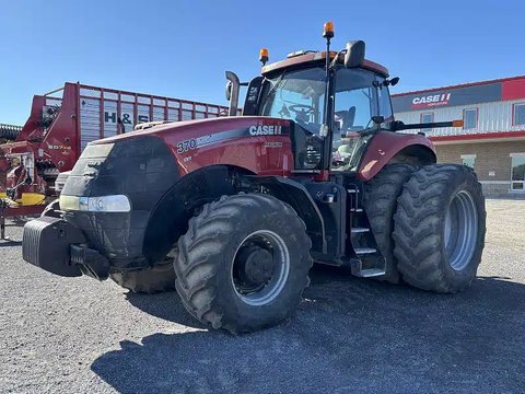Main image for Used 2013 Case IH MAGNUM 370 Tractor