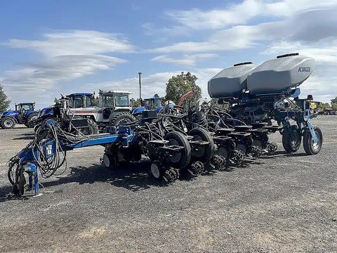 Main image for Used 2014 Kinze 4900 Planter