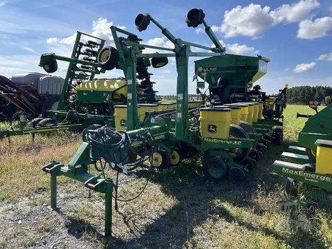 Main image for Used John Deere 1770NT Planter