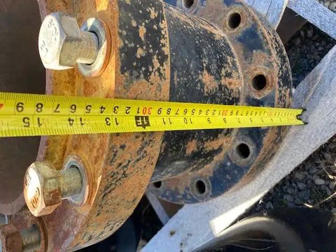 Main image for Used Unverferth Hub extension Miscellaneous