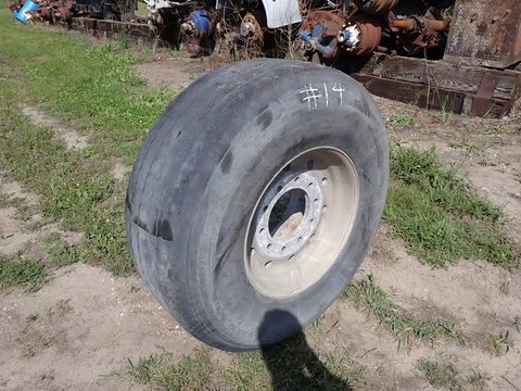 Main image for Used Michelin 425/65R22.5 Super Single Tires & Rims