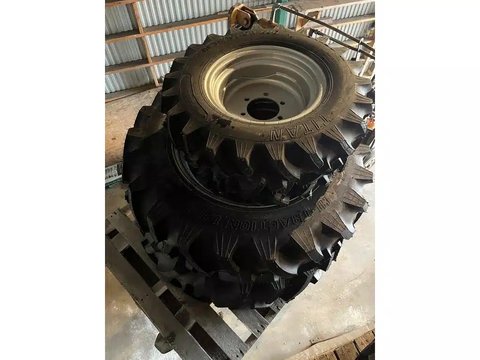 Main image for New 2024 Titan 7-14 et 11.2-24 Tires