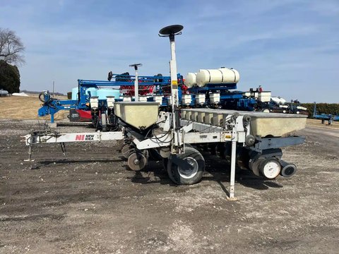 Main image for Used New Idea 9300 Planter