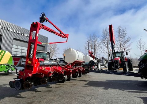 Main image for Used 2019 White 9222 Planter