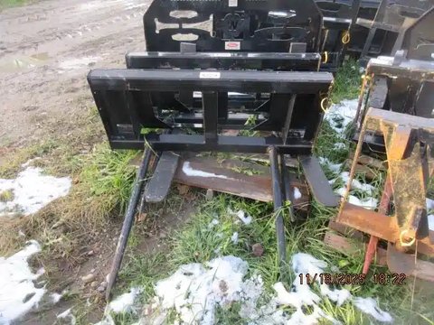 Main image for New 2025 Walco 39" Bale Spear