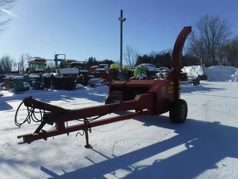 Main image for New Holland FP230 Forage Harvester