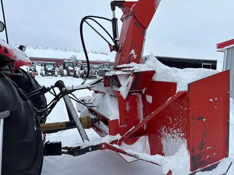 Main image for 2006 Roberge 104 TRC Snow Blower