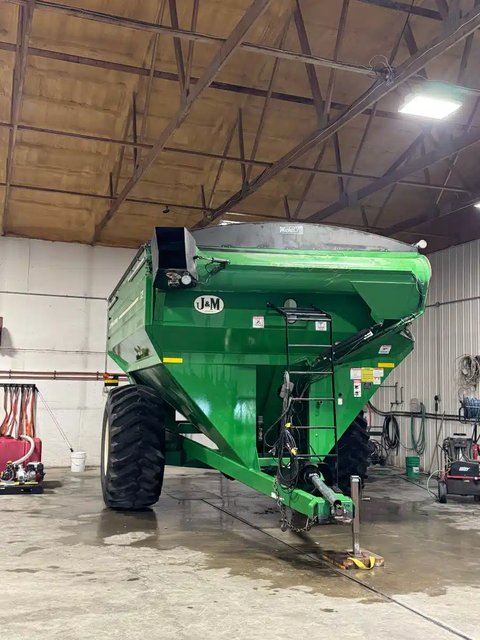 Main image for Used 2007 J&M 875 Grain Cart