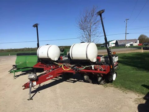 Main image for Used White 6100 Planter