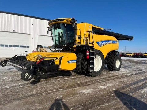 Main image for Used 2023 New Holland CR9.90 Combine