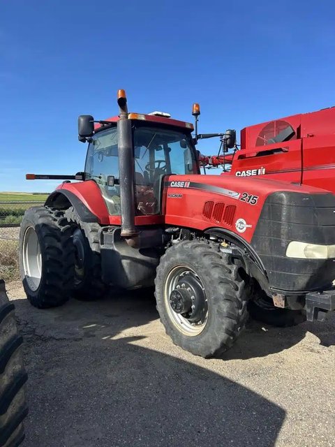 Main image for Used 2010 Case IH MAGNUM 215 Tractor