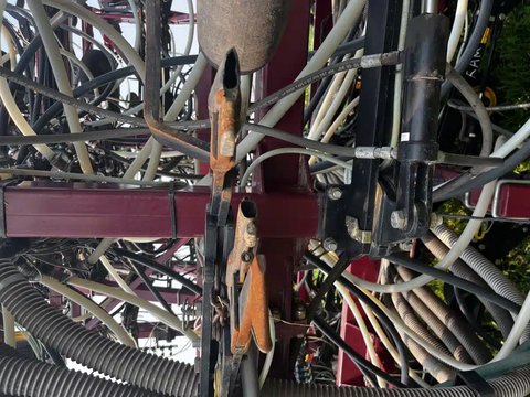 Main image for Used 2017 Seed Hawk 8412 & 980 Air Drill