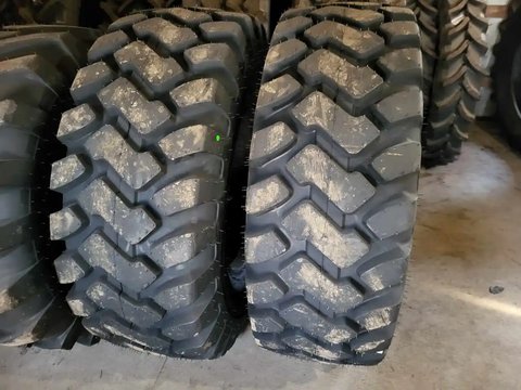 Main image for New Petlas 17.5-25 Tires