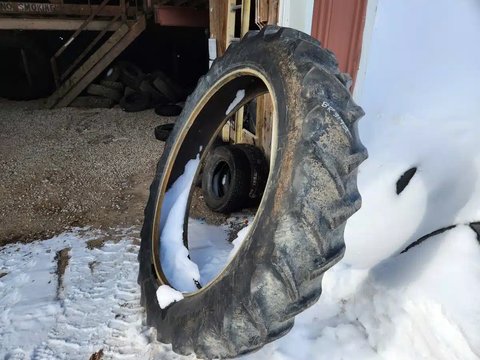 Main image for Used Goodyear 320/90R50 Tires