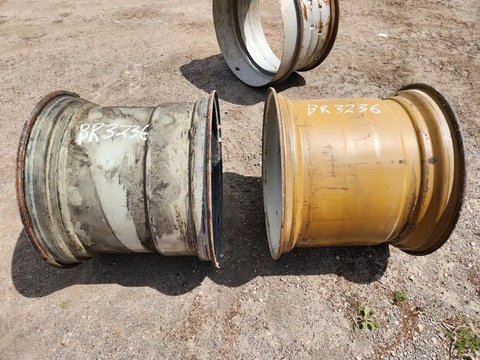 Main image for Used Unspecified 27x32 Rims