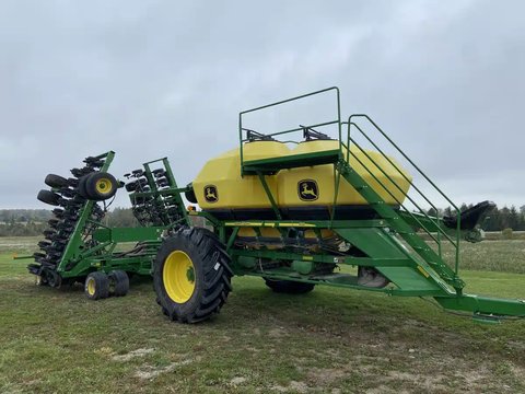 Main image for Used 2020 John Deere 1890 Air Drill