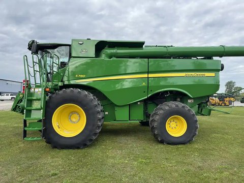 Main image for Used 2022 John Deere S780 Combine