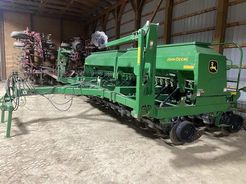 Main image for 2005 John Deere 1590 Drill