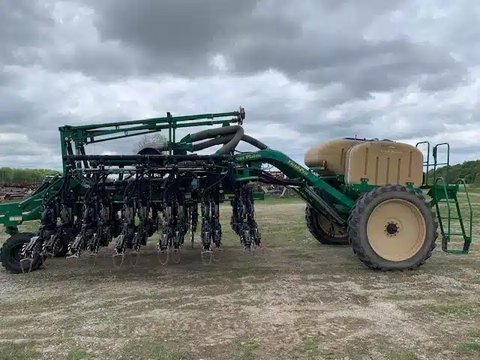 Main image for Used 2011 Great Plains YP1225-12TR Planter