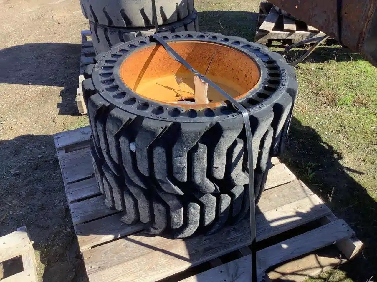 Pneus