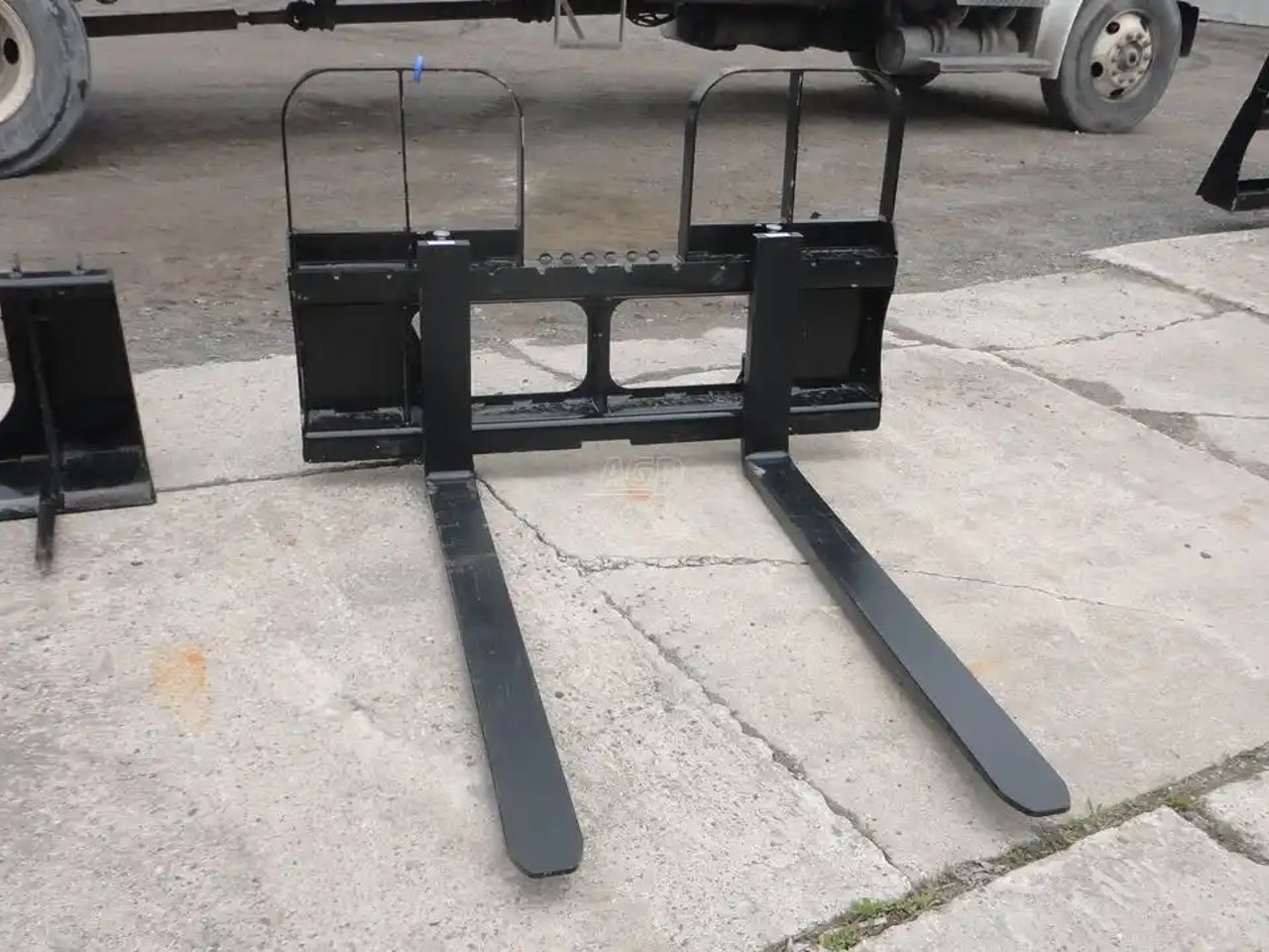 HLA Attachments HD5548 Fourche à palette