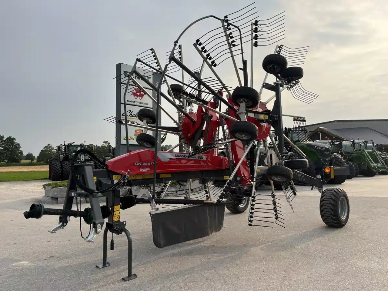 2025 Massey Ferguson RK 802 râteau
