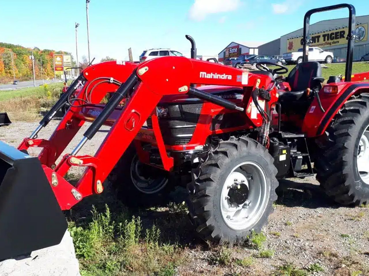 2022 Mahindra 6075 Tracteur