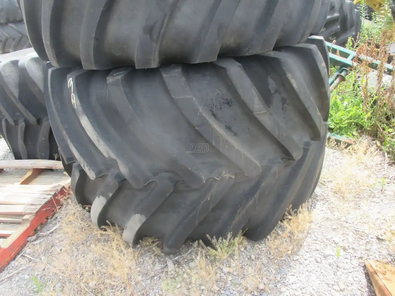 Goodyear 73x44:00-32 Pneus et roues