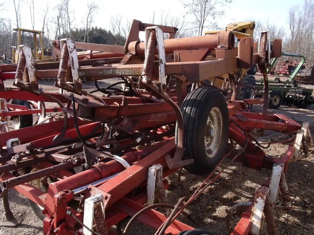 Wil-Rich 28'-32' Cultivateur