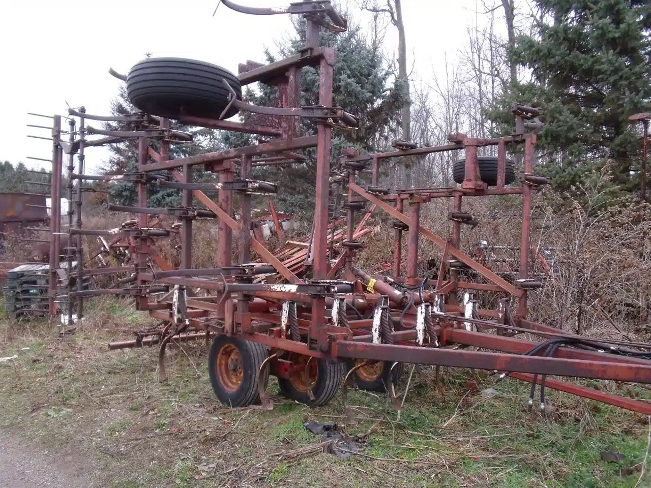 Wil-Rich 22' Cultivateur