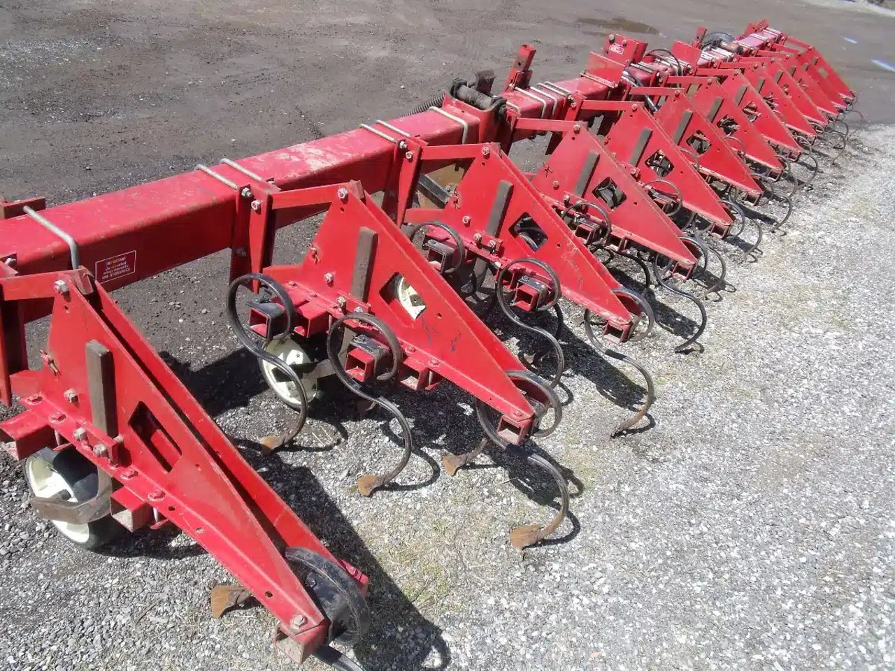 International Harvester 183 cultivateur - en rang