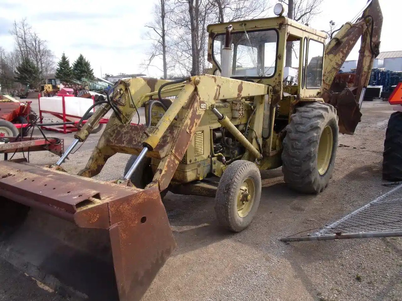 Ford 4500 Rétrocaveuse