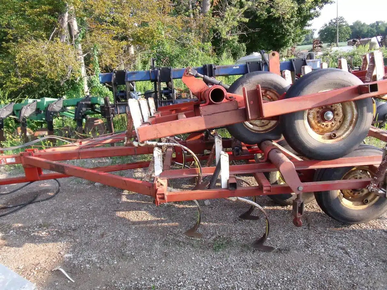 Wil-Rich 20' Cultivateur
