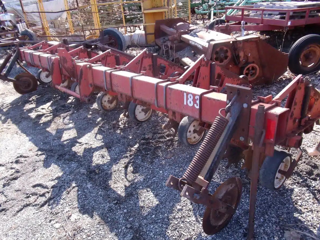 International Harvester 6 cultivateur - en rang