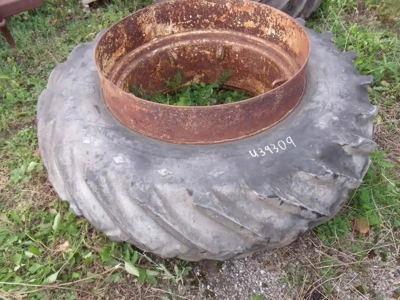 Goodyear 18.4-34 Roues double