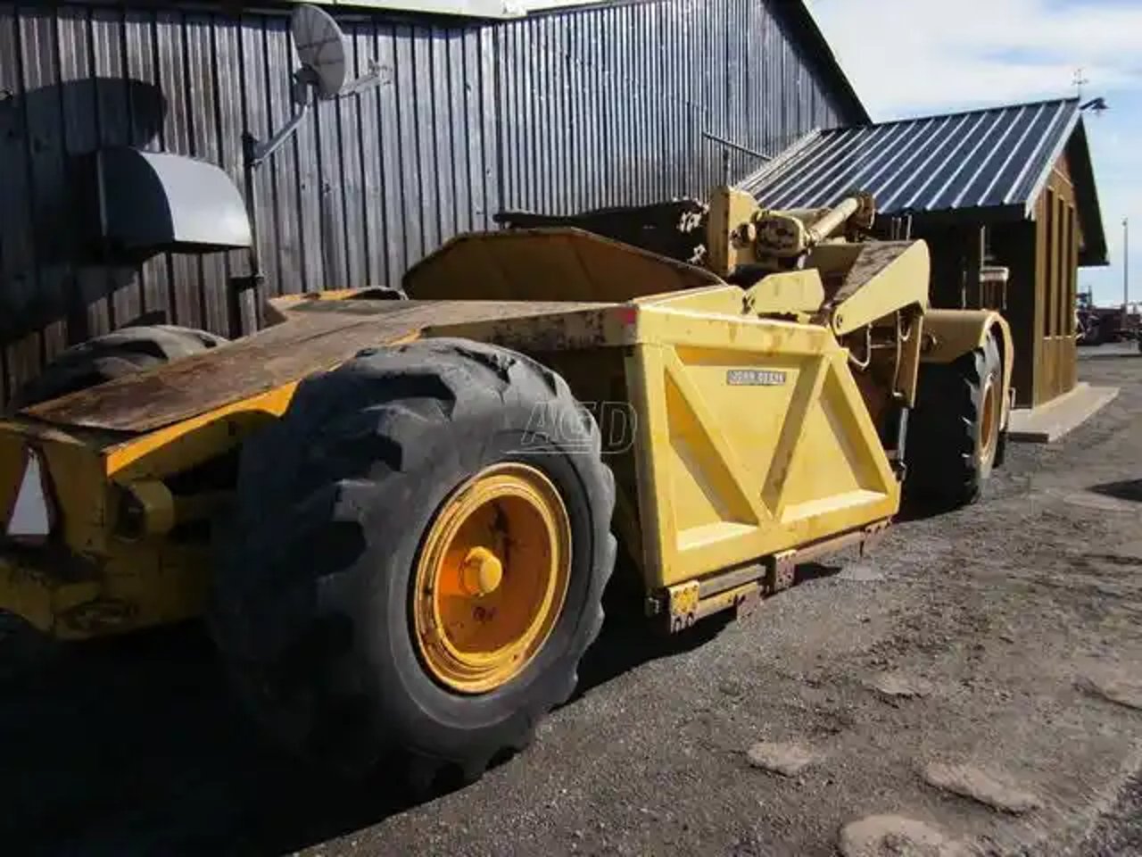 John Deere 760 Gratte