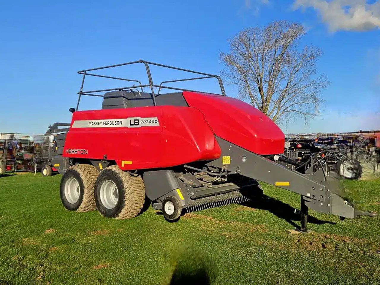 2023 Massey Ferguson LB2234XD Presse à Balle Carrée/Large