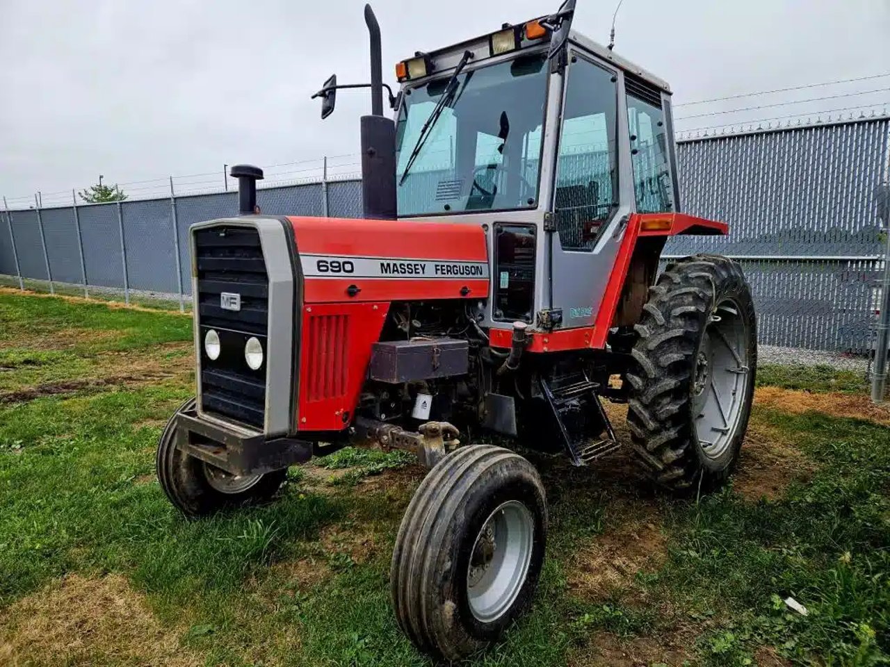 1984 Massey Ferguson 690 Tracteur