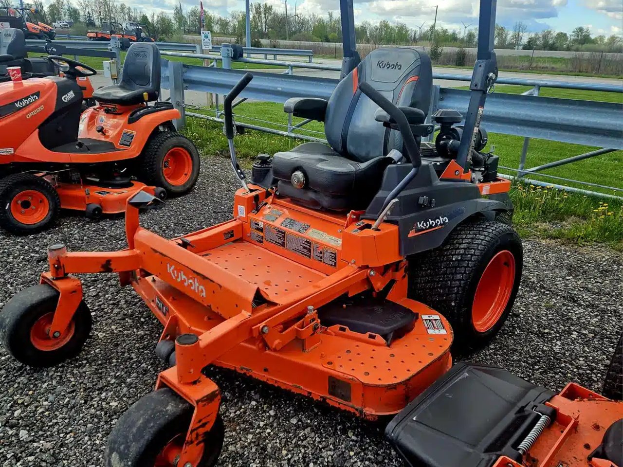 2022 Kubota Z781 Tondeuse à rayon de braquage zéro
